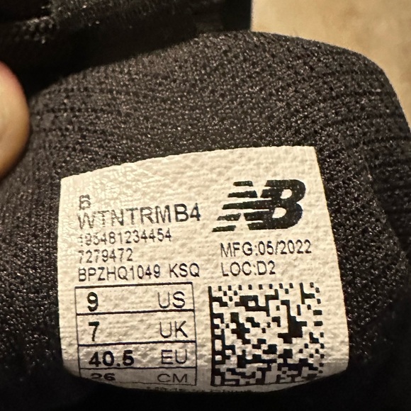 New Balance Purple/Black Sneakers, Size 9 - Picture 4 of 4